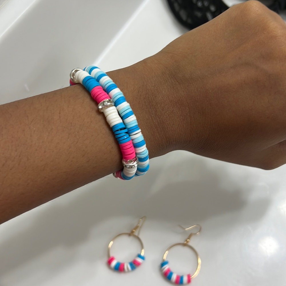 Red White and Blue jewelry set- Two bracelets and a pair of earrings